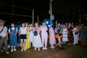 Sinh hoạt đoàn trong chuyến du lịch – ảnh minh họa